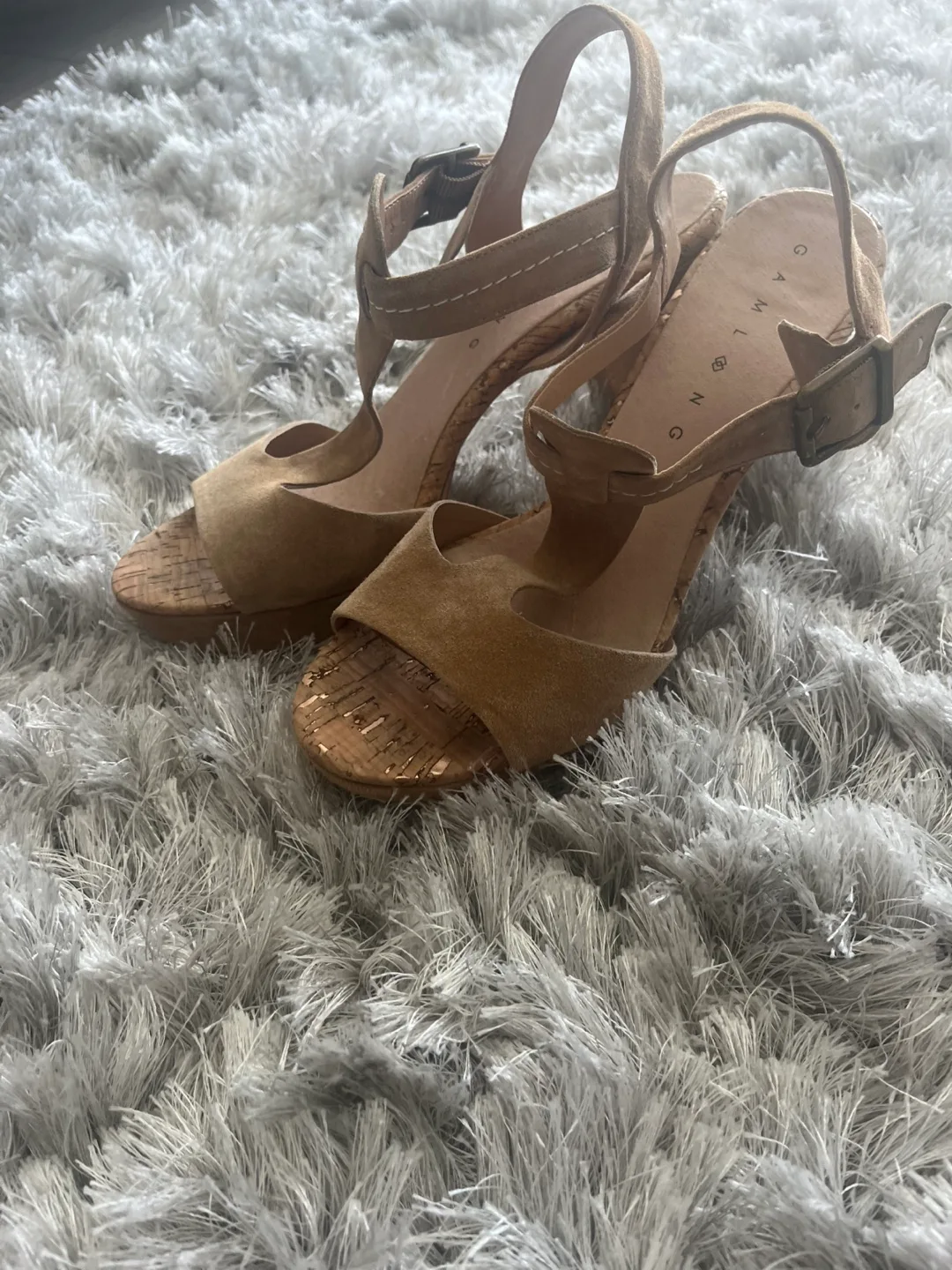 Camel-Coloured Wedges thumbnail