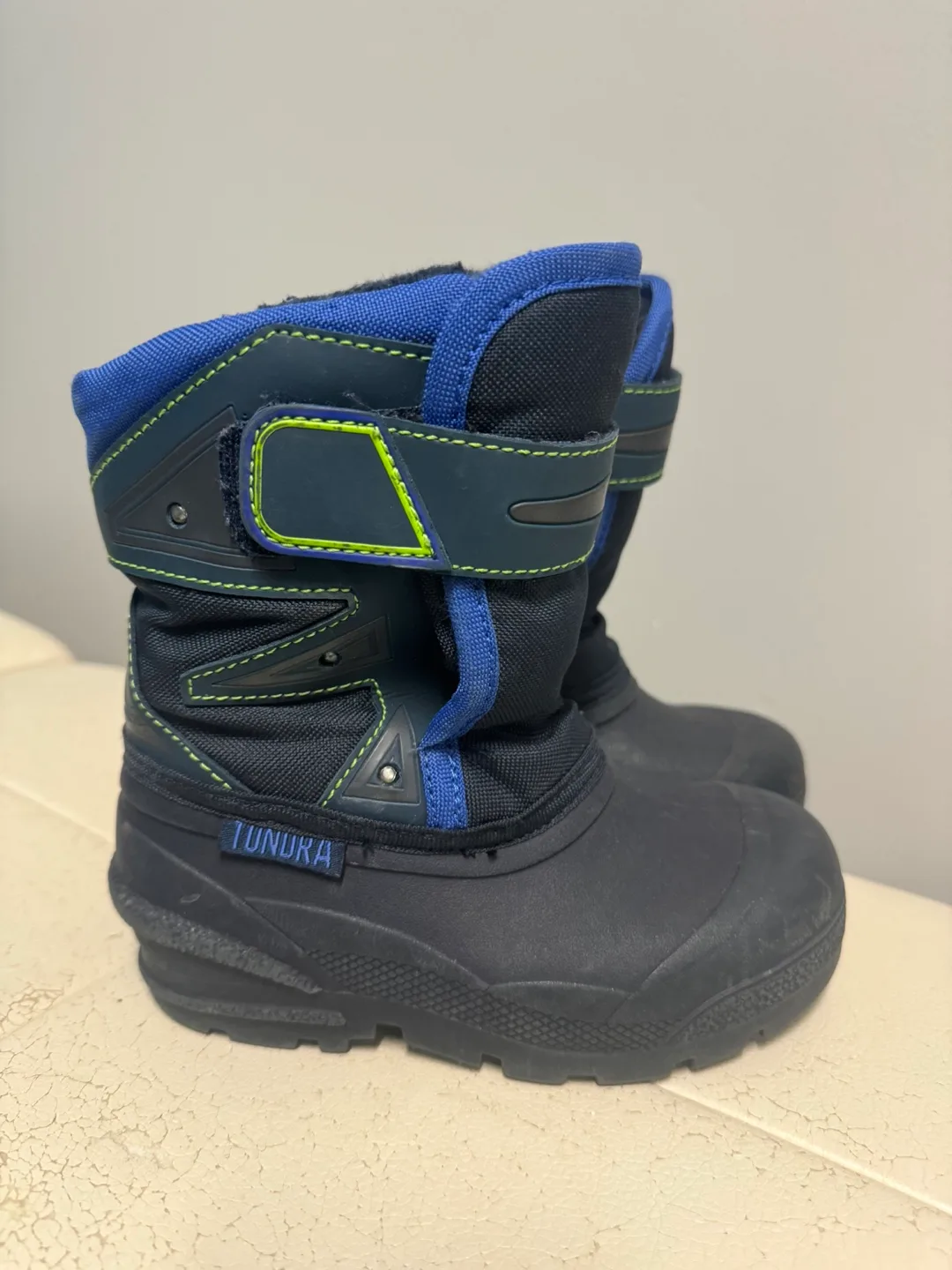 Tundra Snow Boots thumbnail