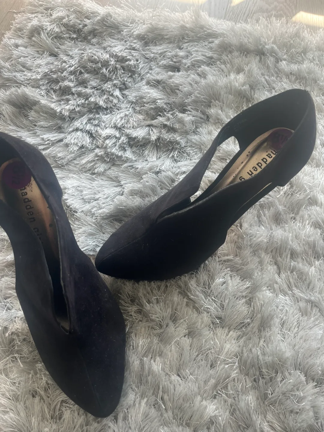 Black suede heels thumbnail