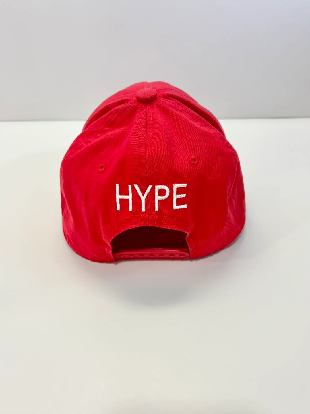 HYPE Hat SnapBack state property red and white image indicator(3)