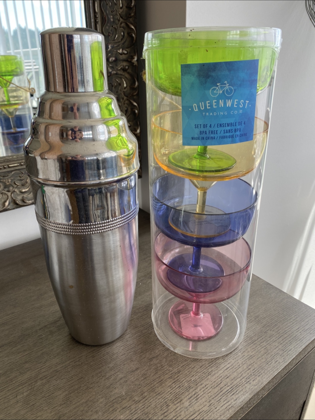 Large Metal Cocktail Shaker and Queenwest Glasses Set