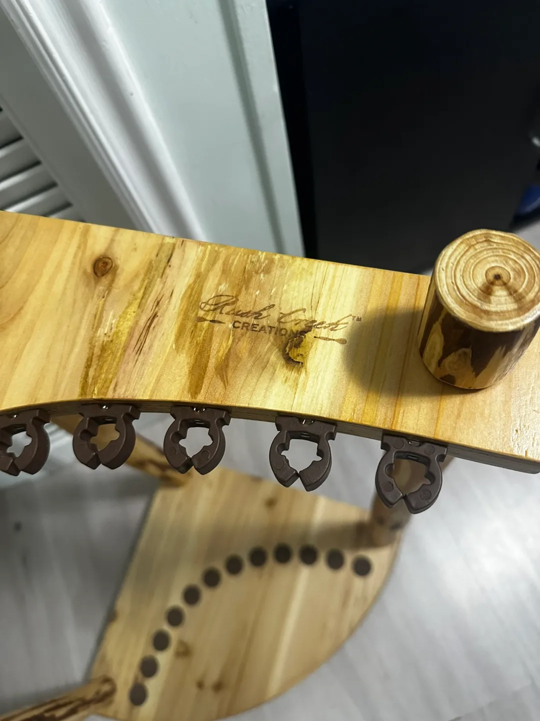 Wooden Fishing Rod Rack image indicator(5)