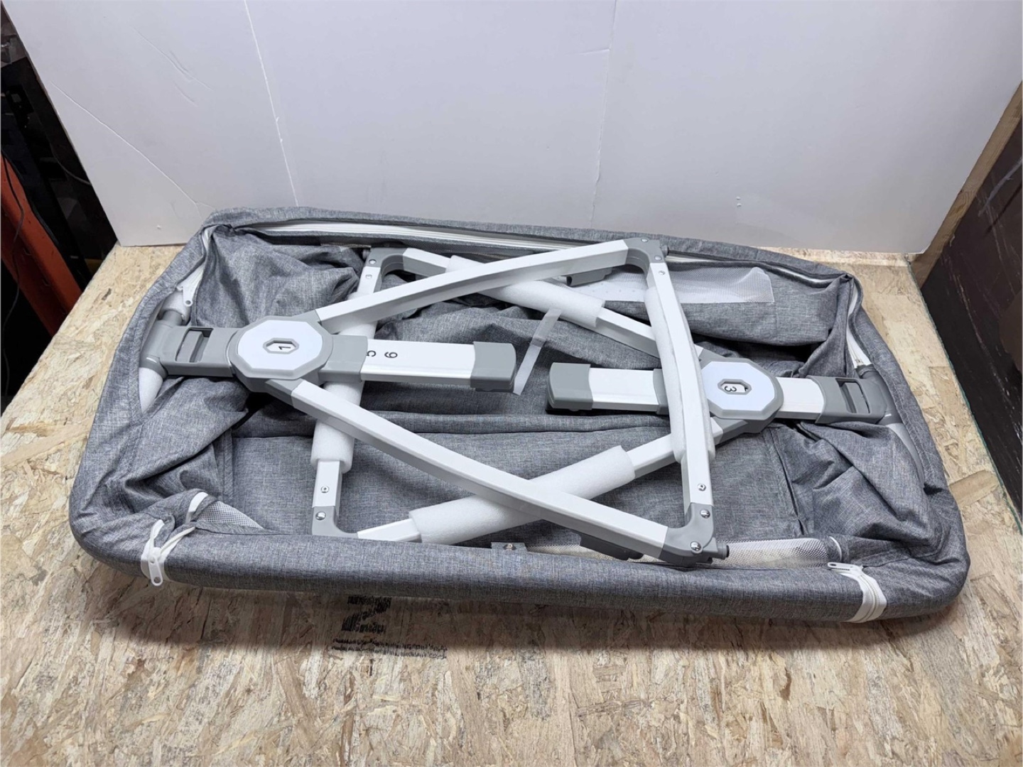 Grey Bassinet with Canopy - photo 5