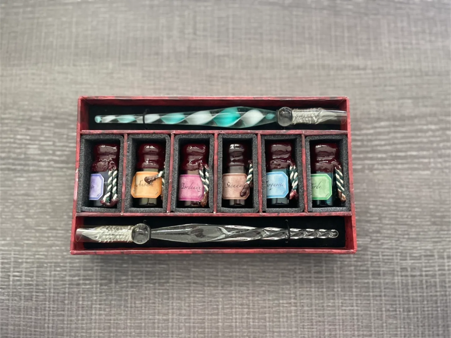 Calligraphy Set - 6 Inks / 2 Pens - Tintenfäẞchen Schreibset image indicator(2)