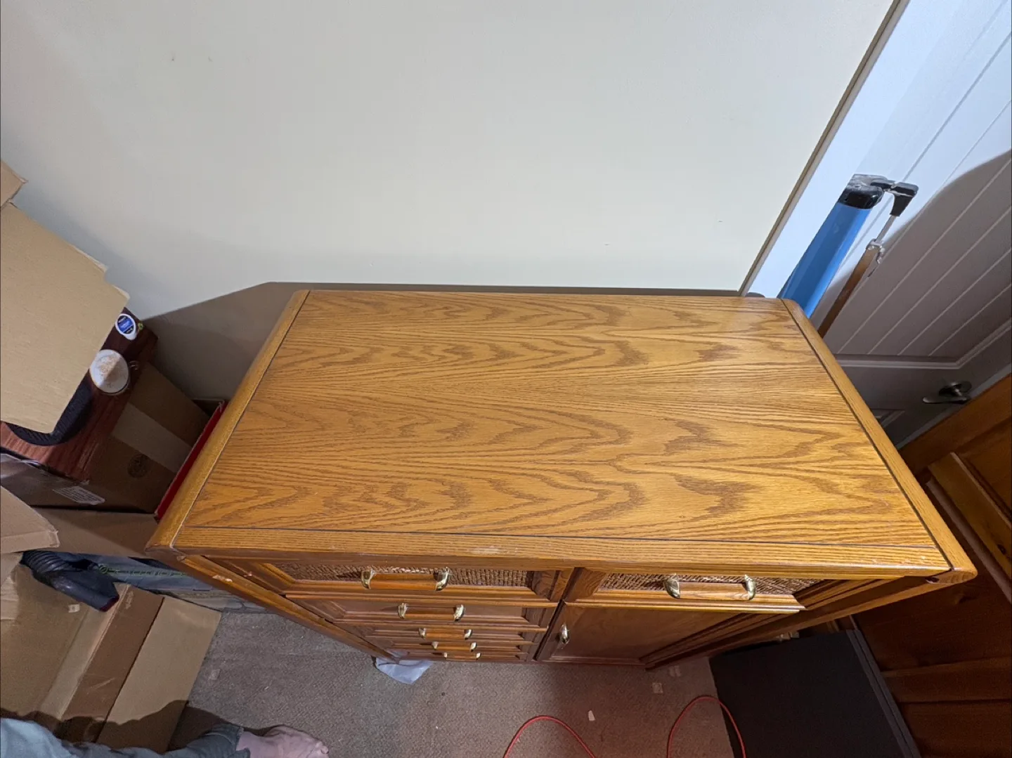 Kroehler  tall oak Dresser image indicator(5)