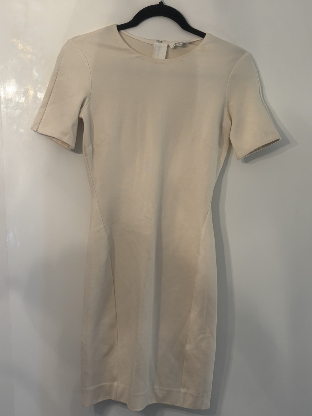 Aritzia Cream-coloured short-sleeved dress