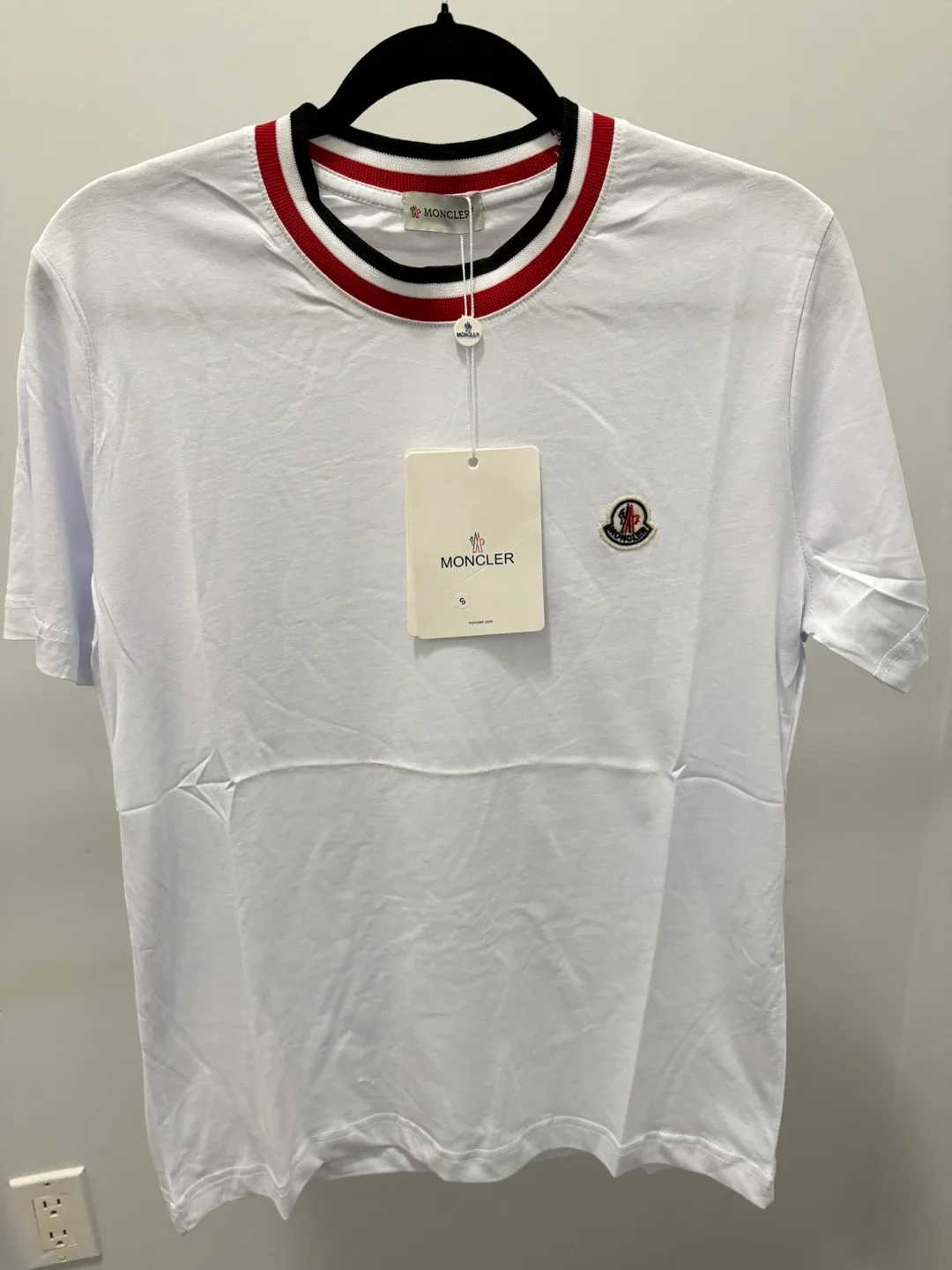 Moncler T-Shirt image indicator(4)