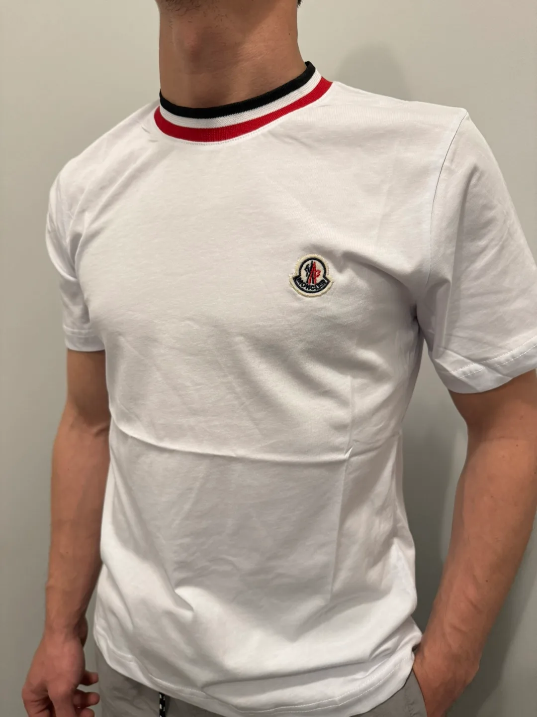 Moncler T-Shirt image indicator(2)