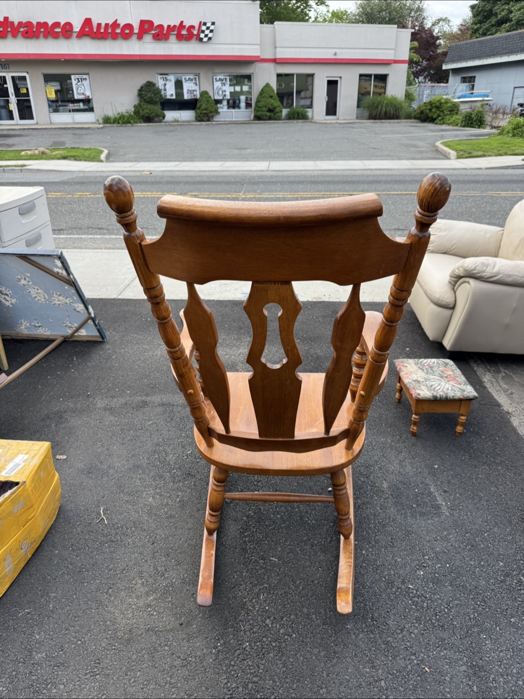 Wooden Rocking Chair - photo 4