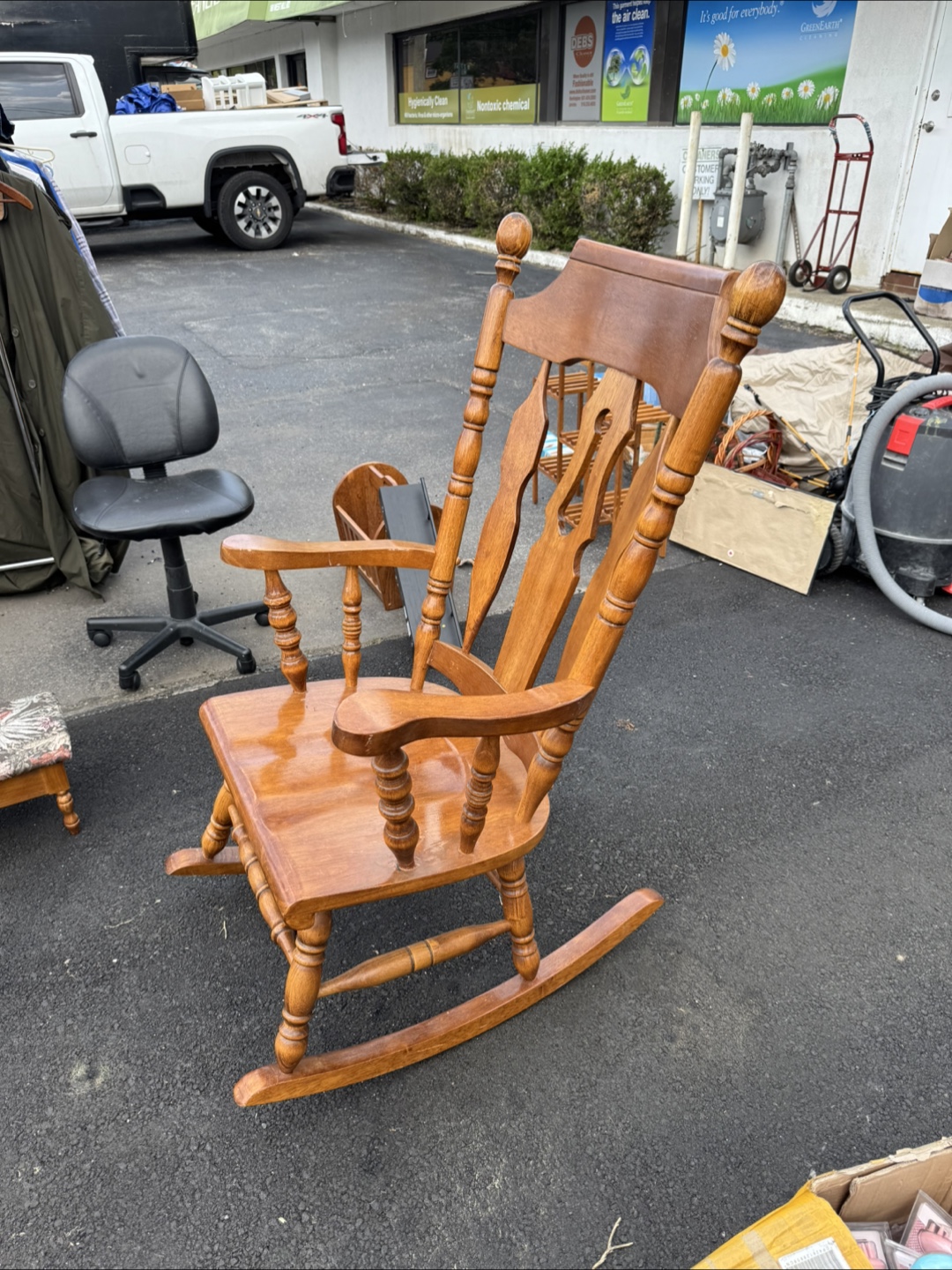 Wooden Rocking Chair - photo 3