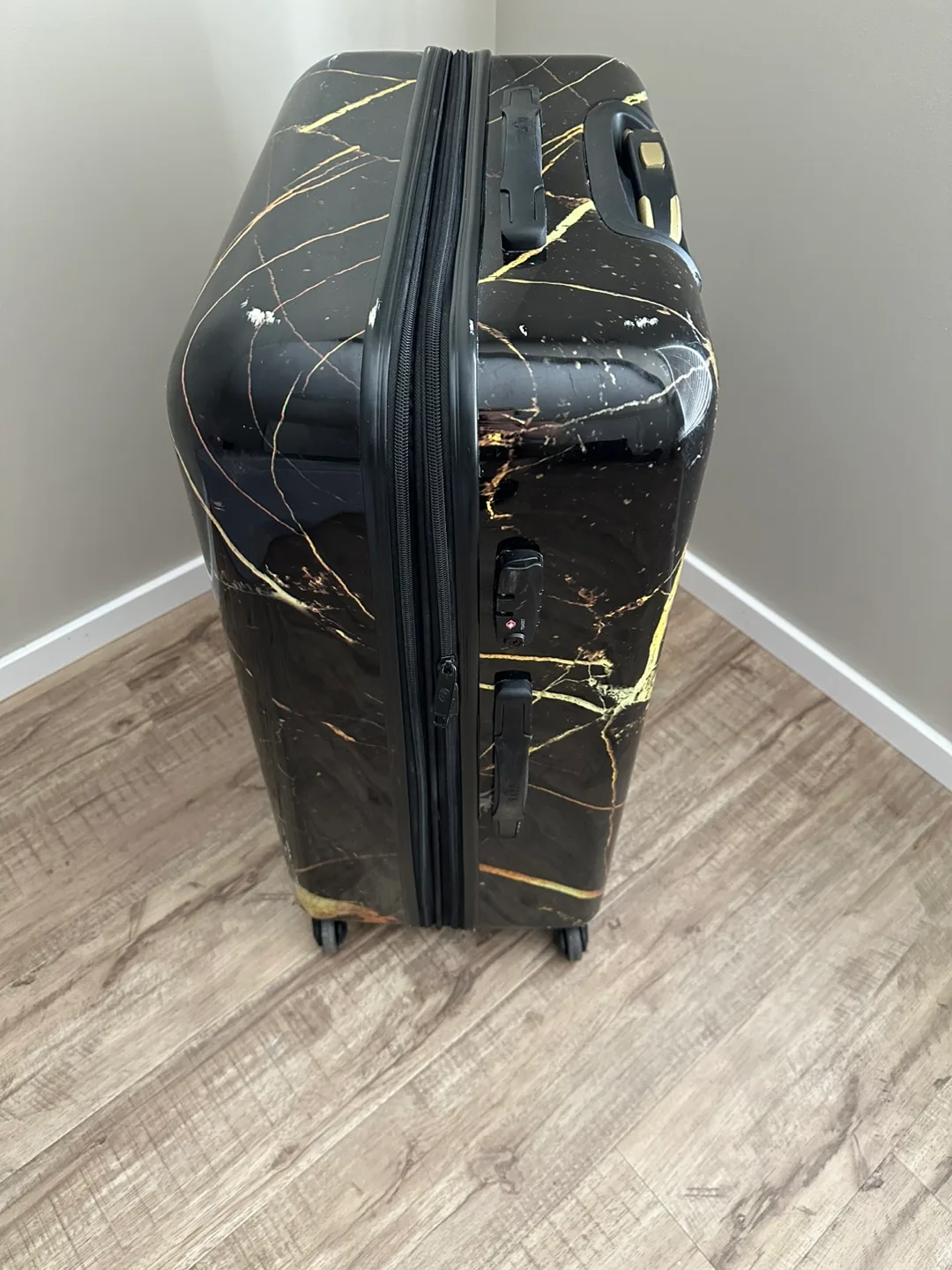 Marble Pattern Rolling Suitcase 28’ thumbnail