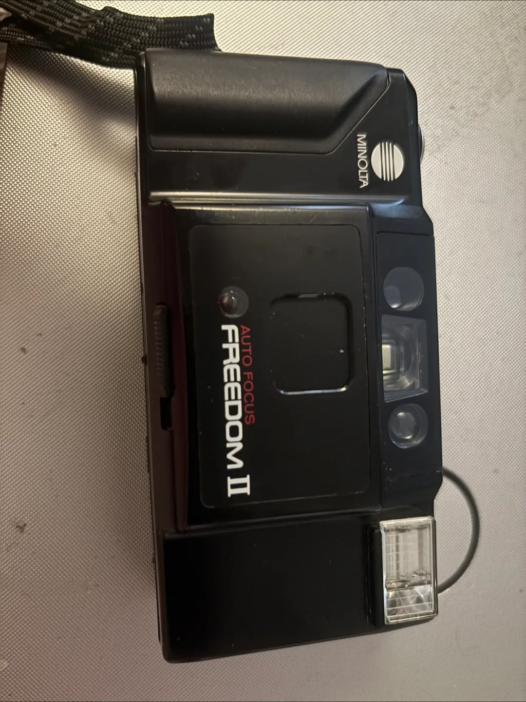 Minolta Freedom II Camera with Case image indicator(5)