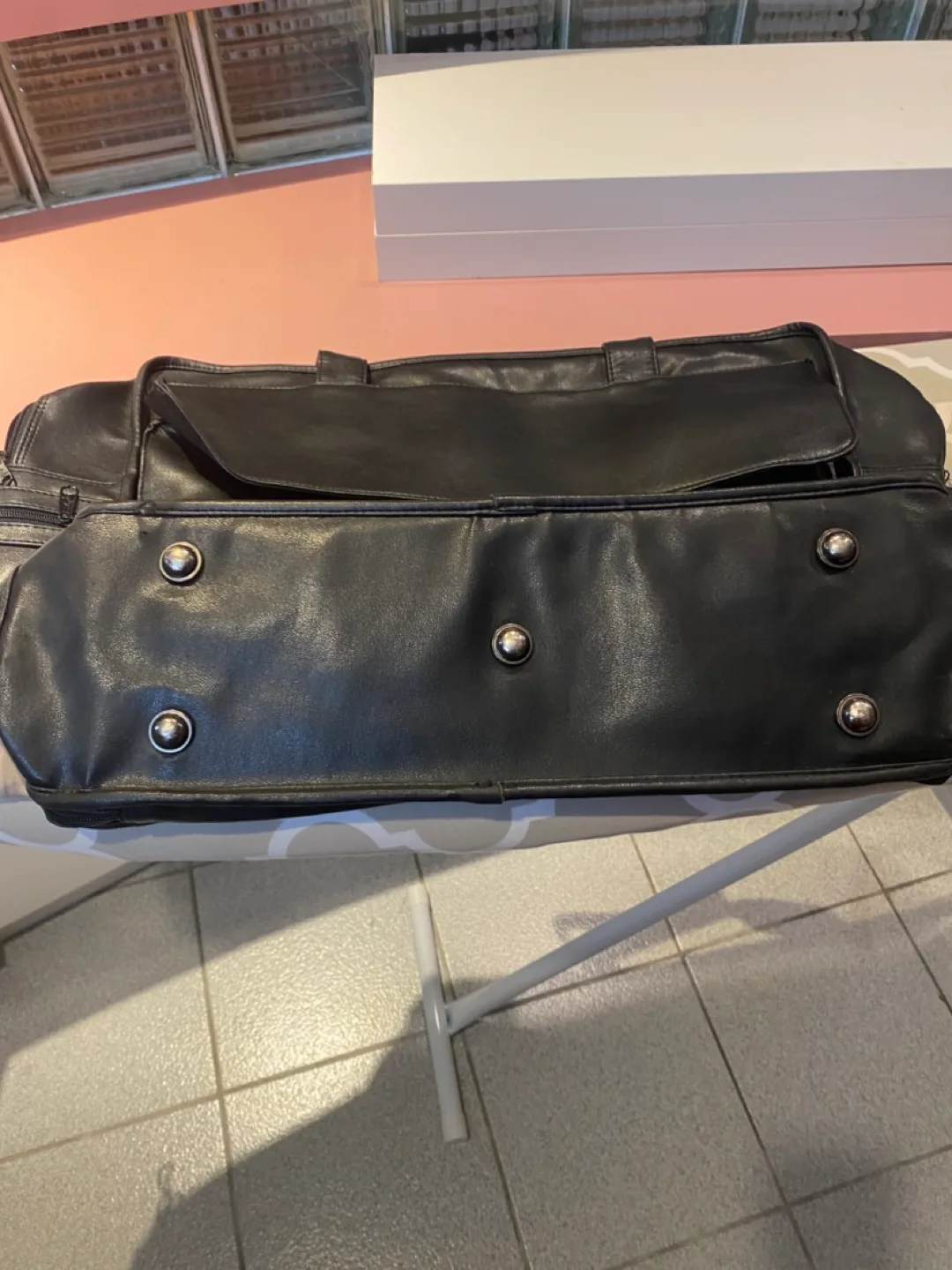 Black Carry-On Bag image indicator(4)