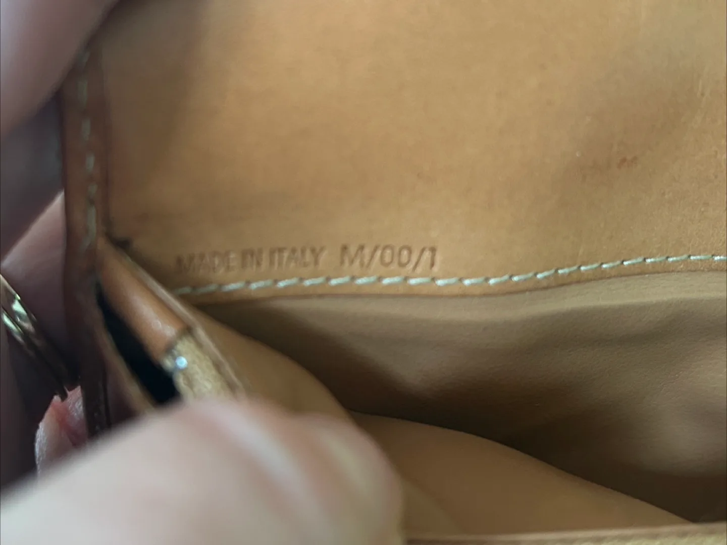 Vintage Celine Wallet - Authentic image indicator(4)