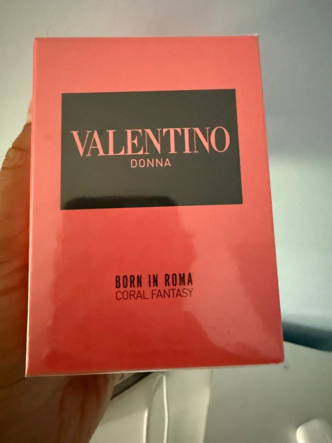 Valentino Donna Born in Roma Coral Fantasy thumbnail