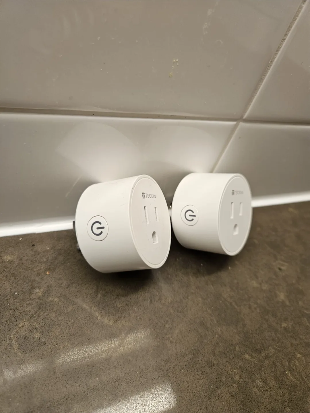 TECKIN Smart Plugs - Two Plugs image indicator(2)