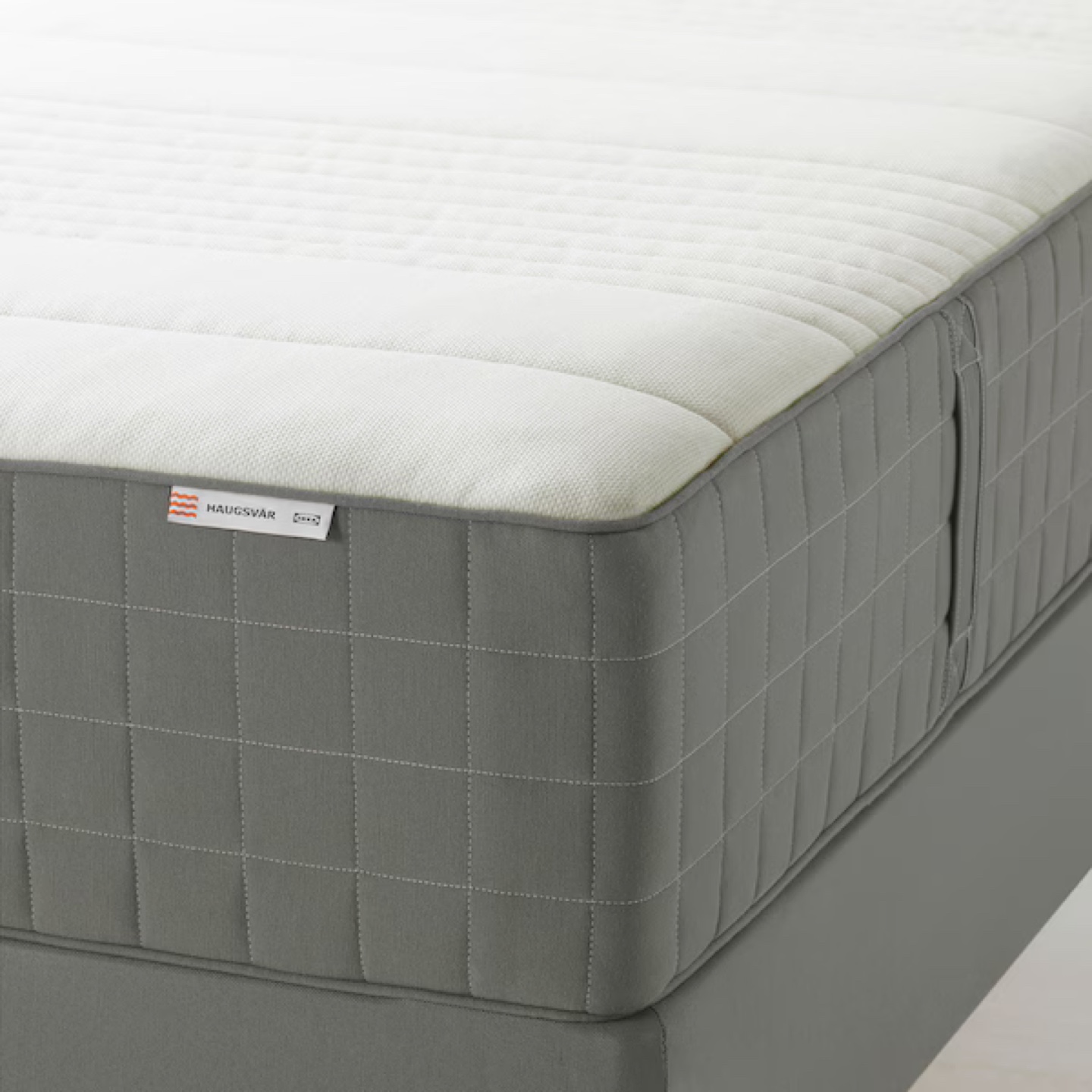 IKEA Queen Size Spring Mattress - photo 3
