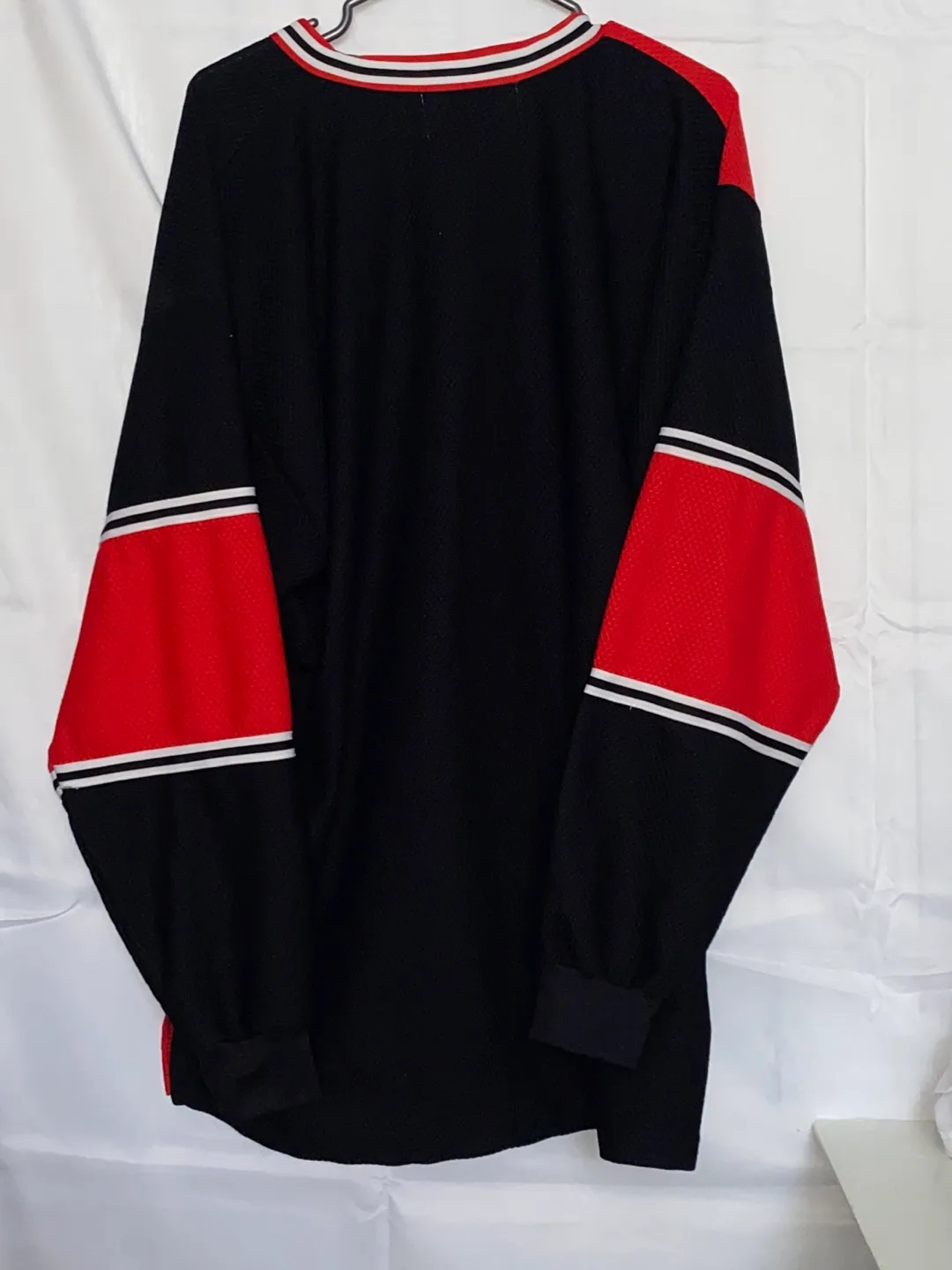 Rare Vintage  2XL UNLV Runnin' Rebels Embroidered  Jersey image indicator(5)