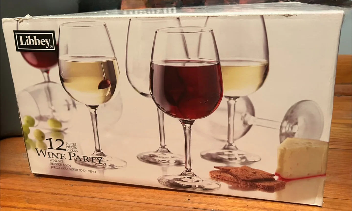 12 Wine Glass Party Set - Libbey 12.5oz/370ml image indicator(5)