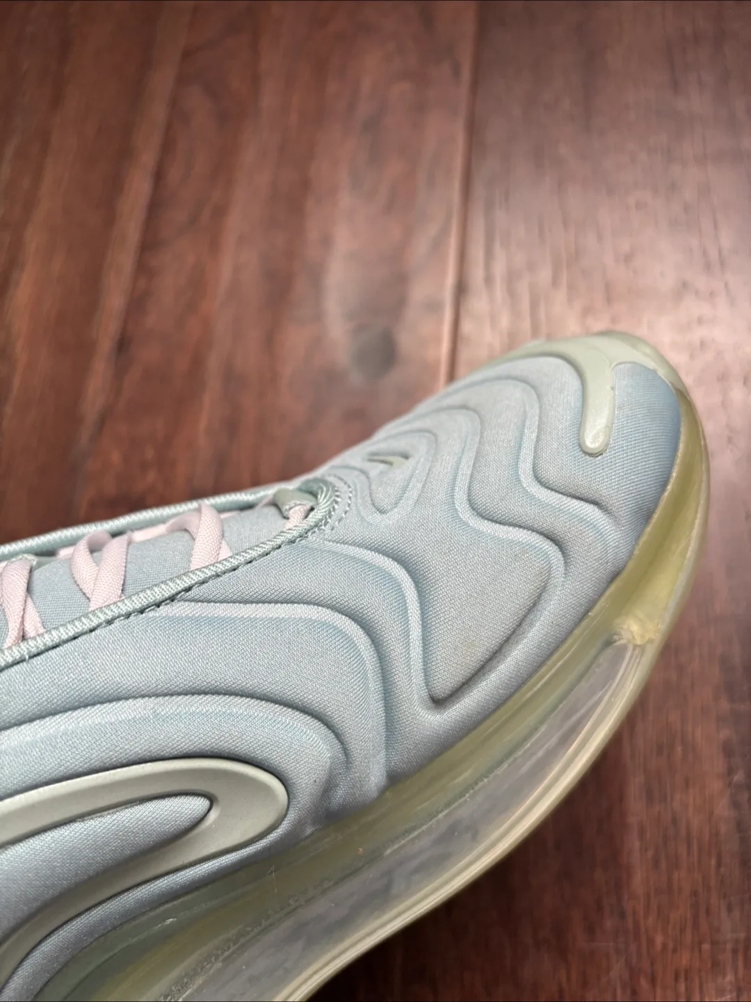 Nike | Wmns Air Max 720 Sneakers - 6.5 image indicator(4)