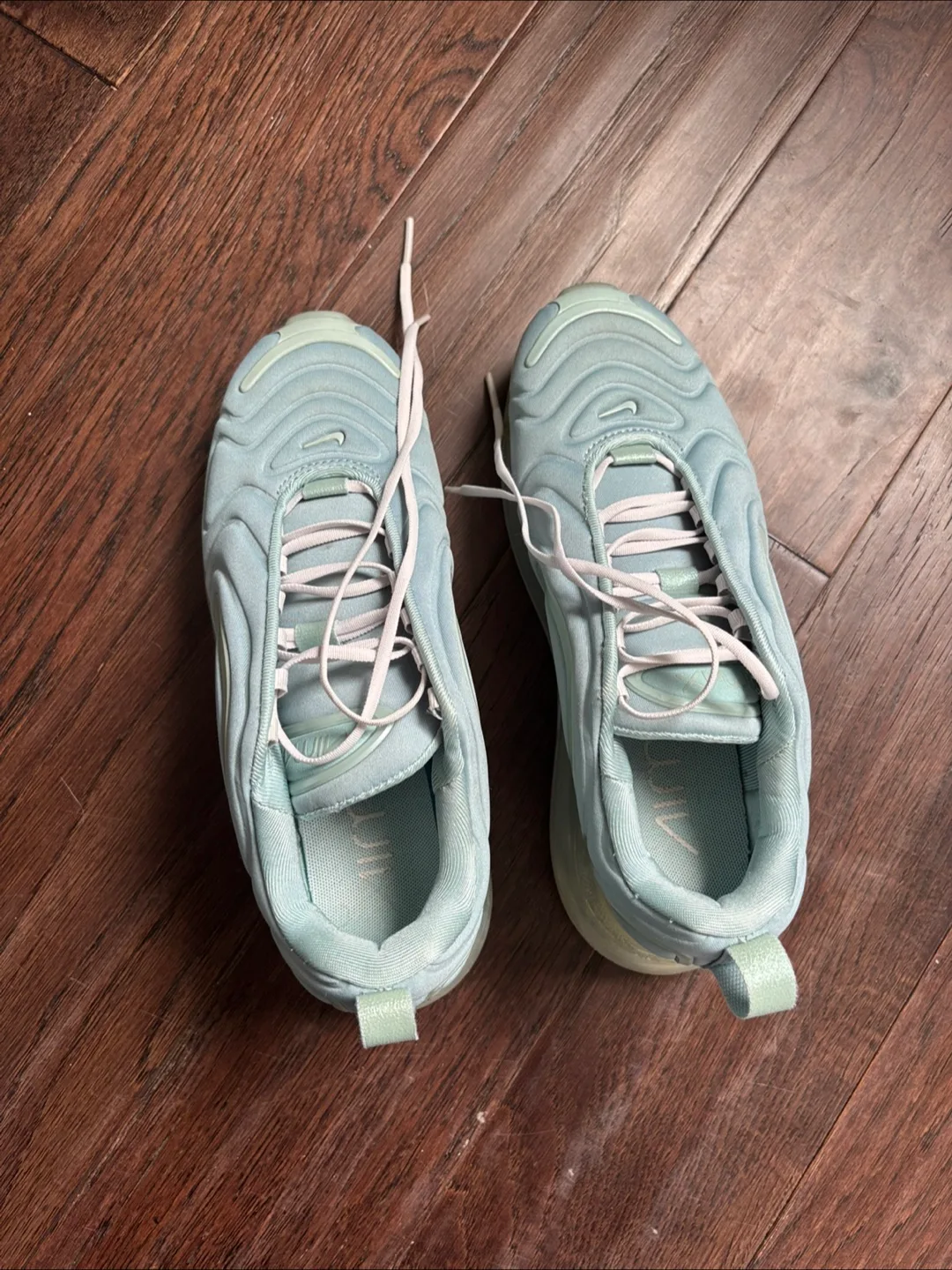 Nike | Wmns Air Max 720 Sneakers - 6.5 image indicator(5)