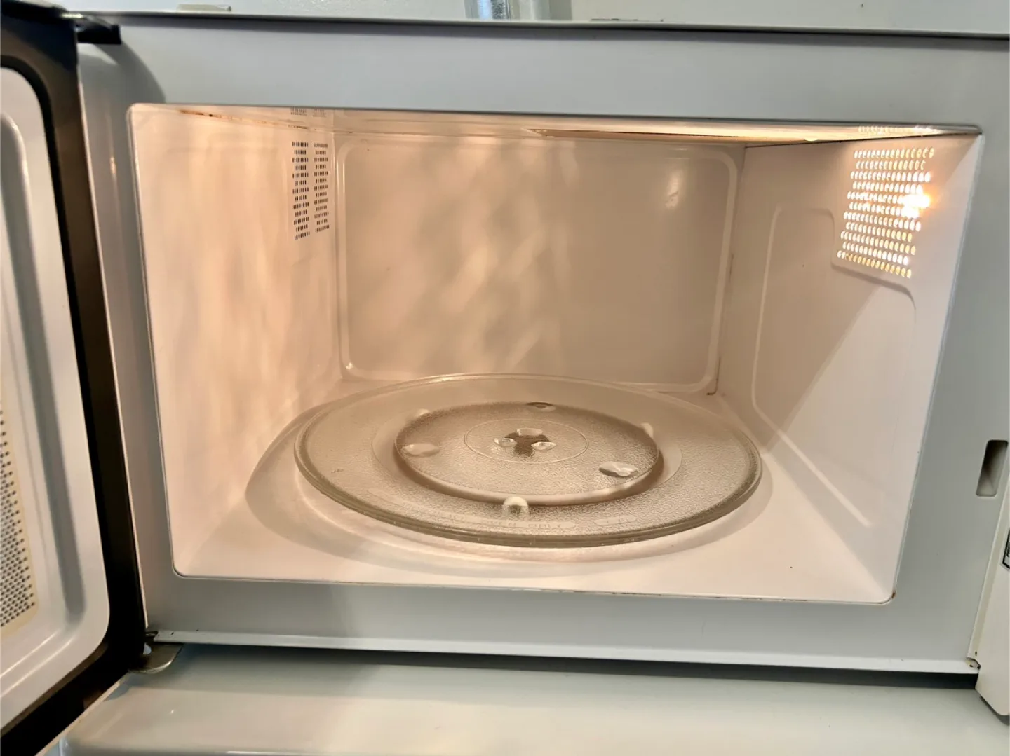 Danby Microwave image indicator(2)