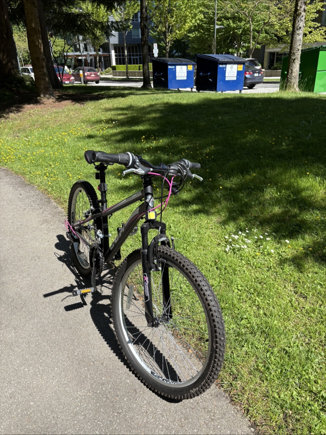 CCM Hardline Mountain Bike - photo 3