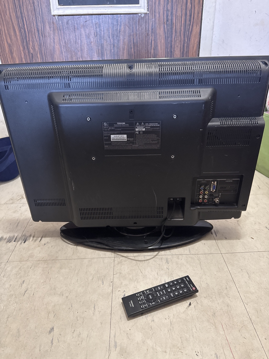 26” Toshiba Television With Remote - photo 2