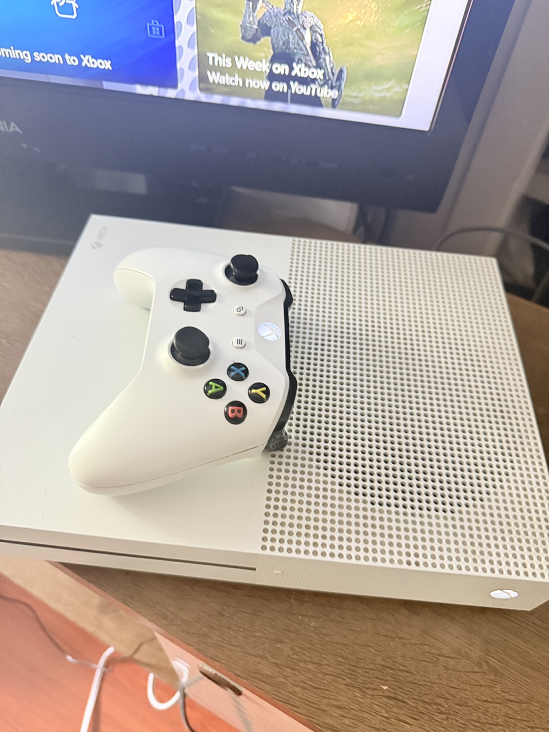 Xbox One S 1T Console with Controller + COD - photo 4