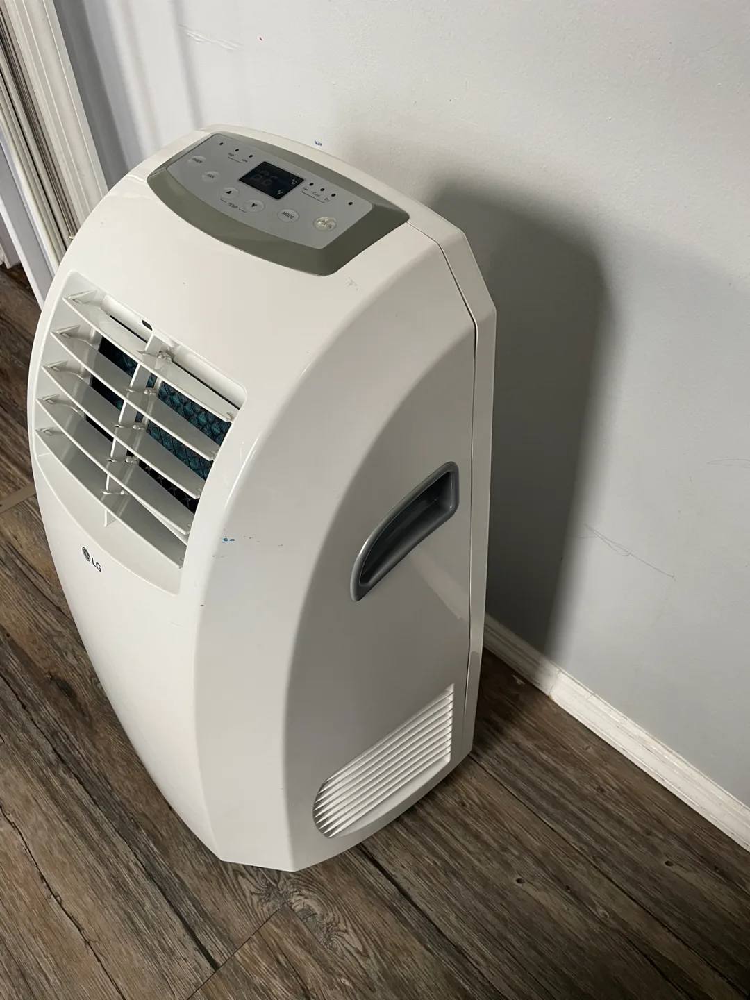 LG Portable Air Conditioner image indicator(2)