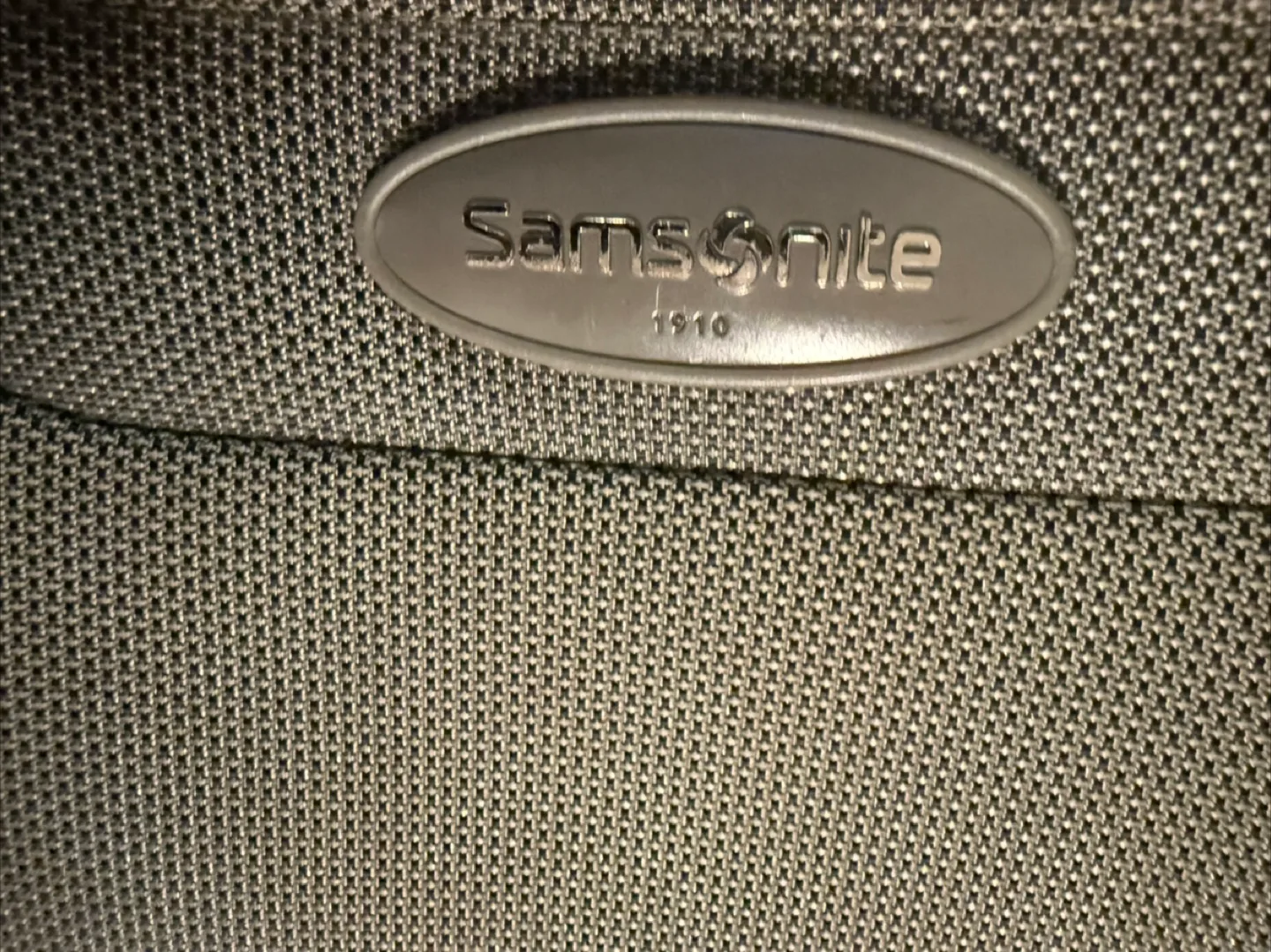 Samsonite Wheeled Suitcase image indicator(2)