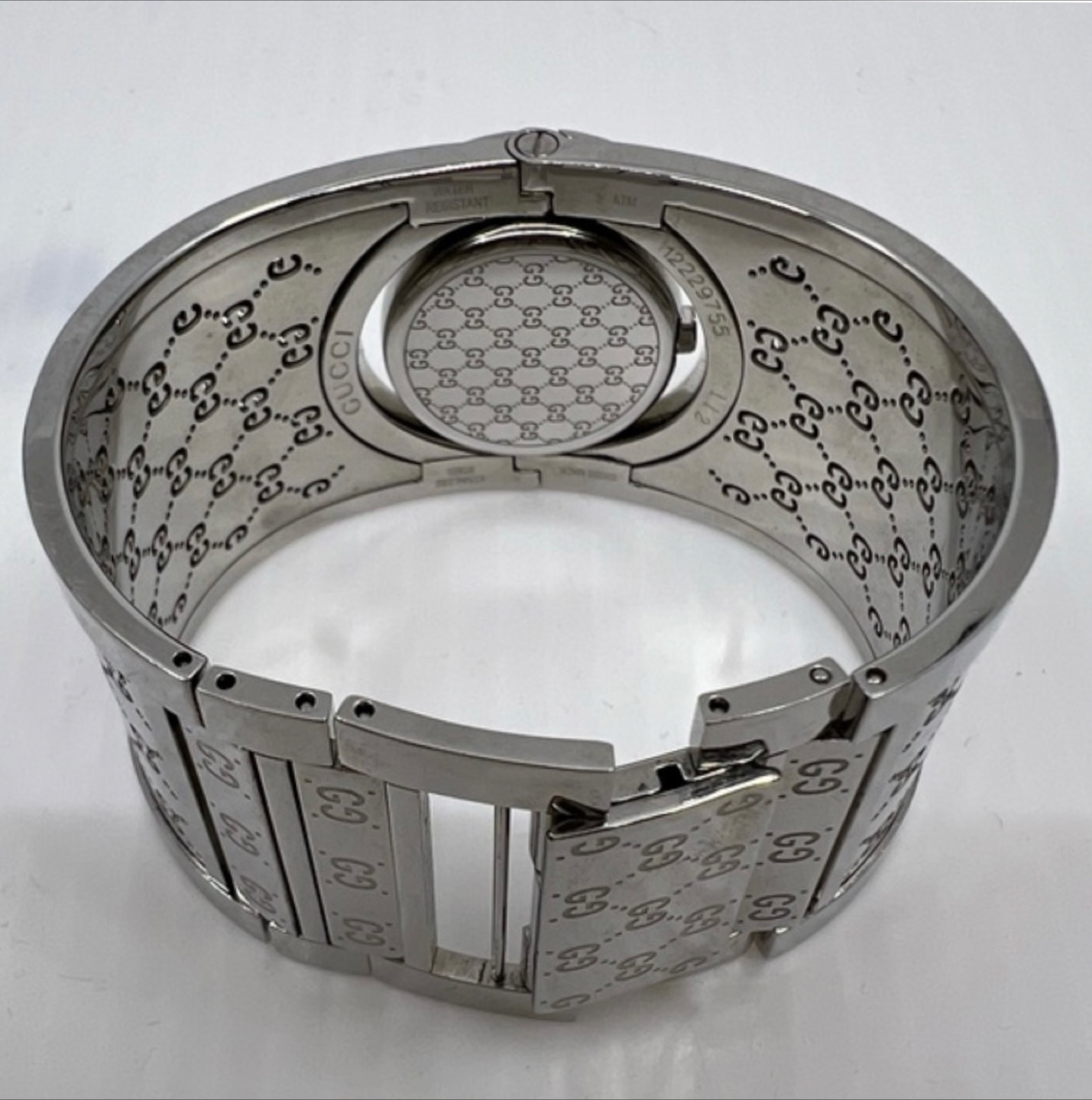 Gucci Women's Watch silver wide bangle style. - photo 2