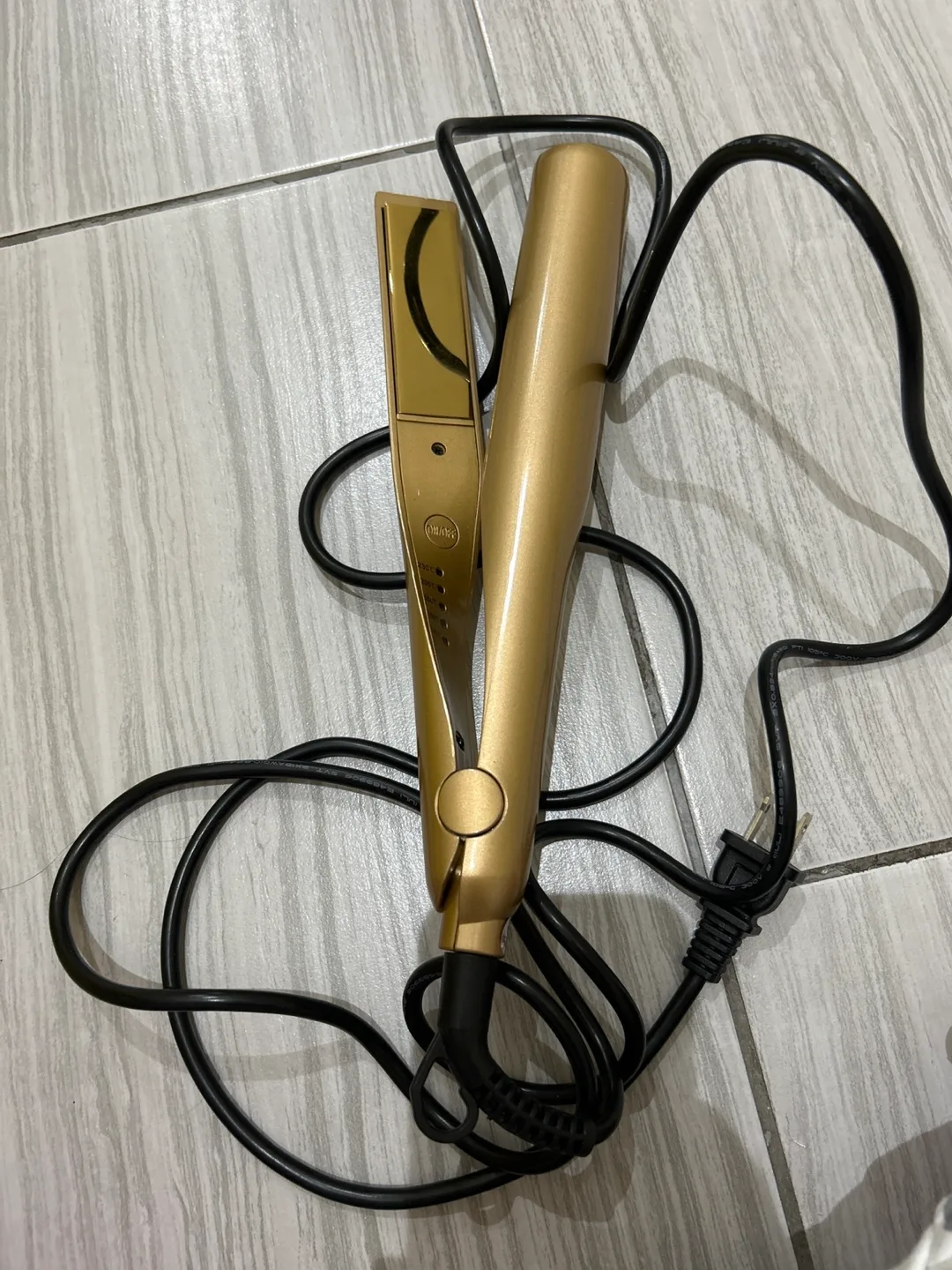 Gold Hair Straightening Iron thumbnail