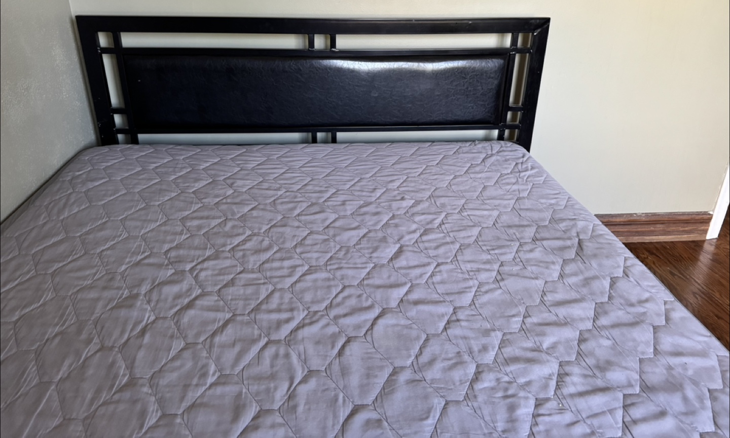 Queen Size Bed Frame with Mattress