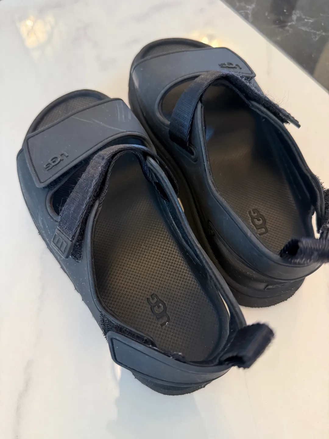 UGG Black Sandals Size 2 for kids image indicator(2)