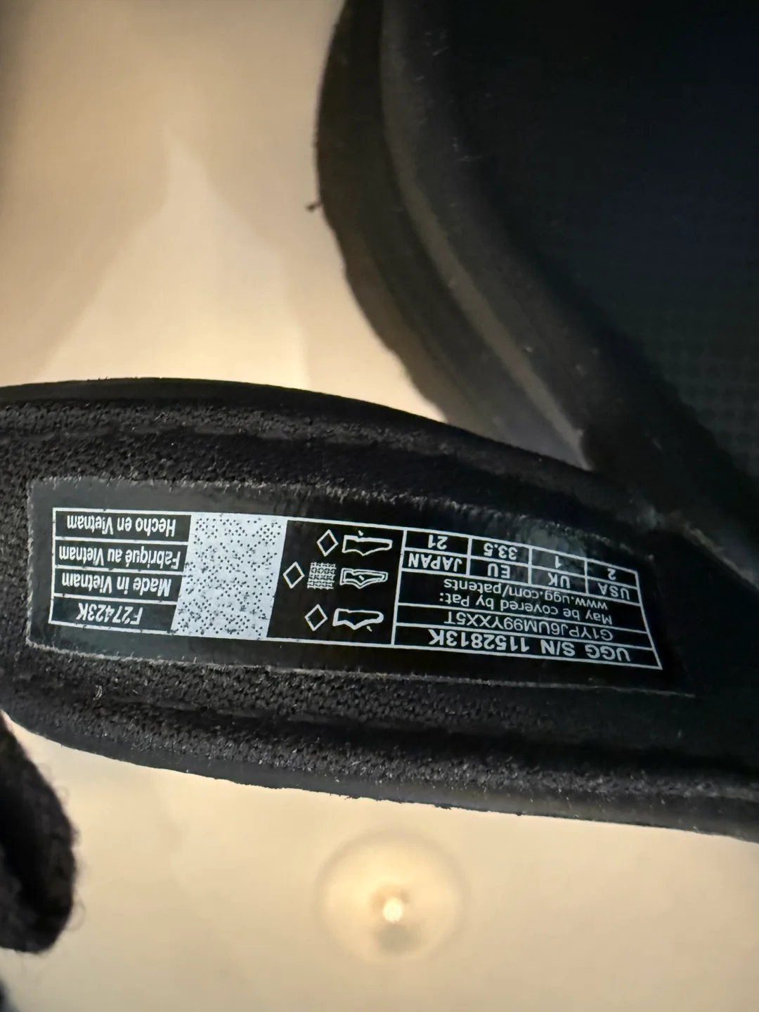 UGG Black Sandals Size 2 for kids image indicator(4)