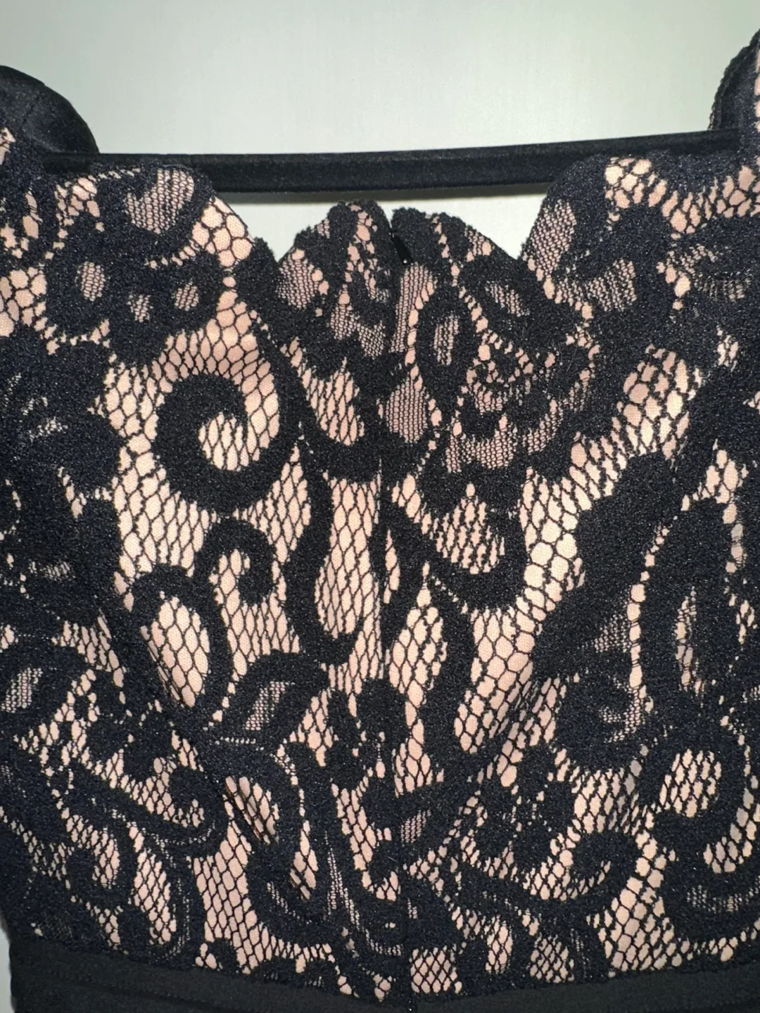 Le Chateau Black Dress image indicator(4)