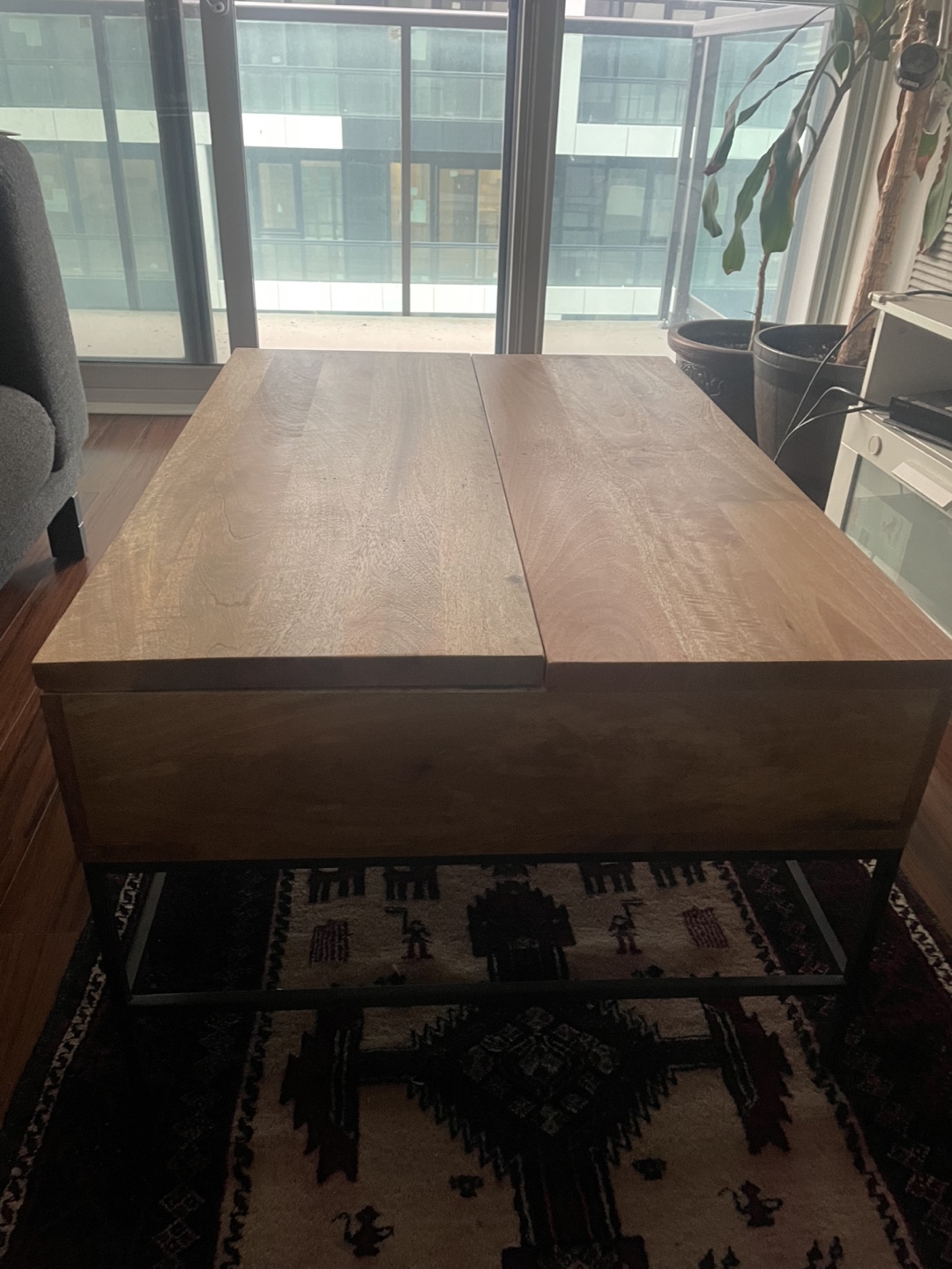West Elm- pop up storage - Lift-Top Coffee Table - photo 3