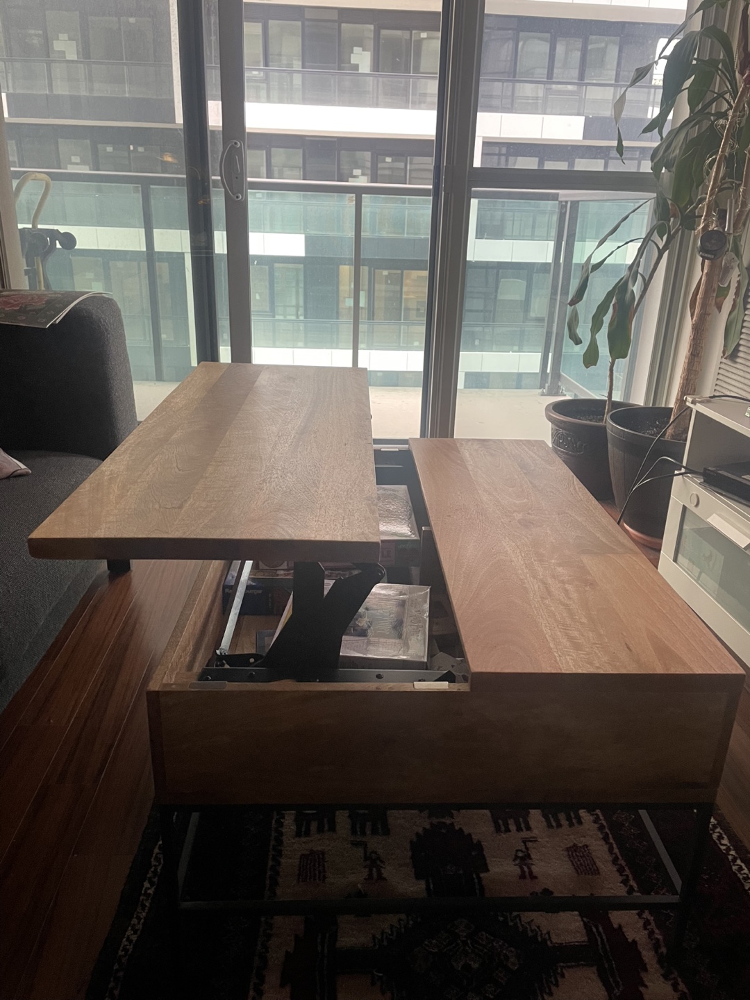 West Elm- pop up storage - Lift-Top Coffee Table - photo 4