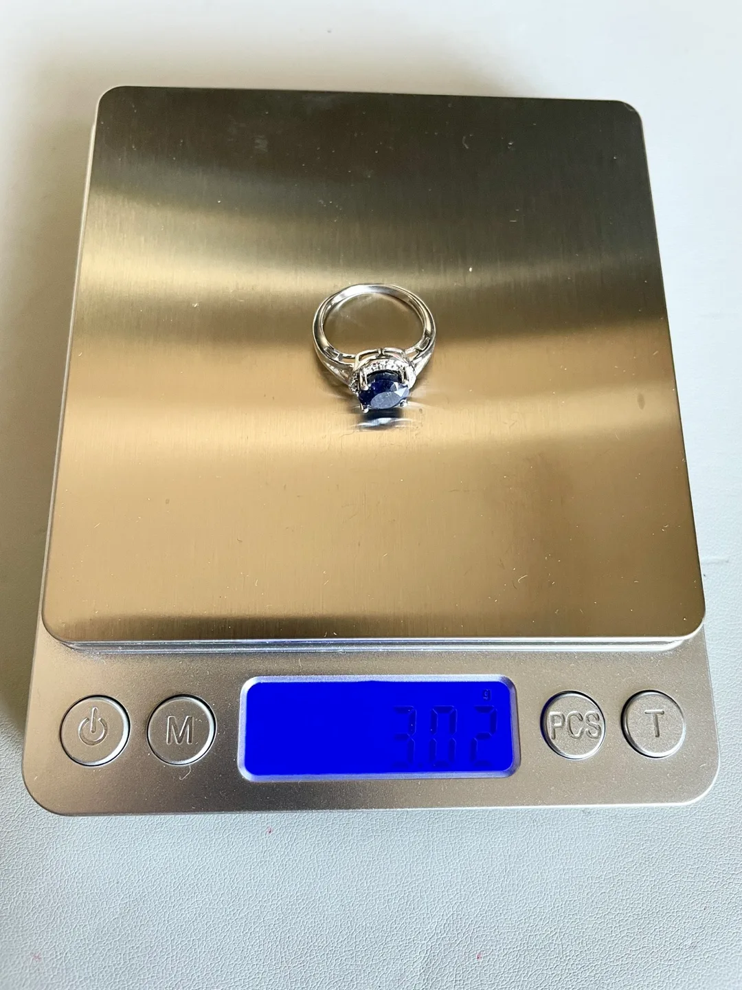 Blue Sapphire & White Diamond 💍 Ring (Jewelry) image indicator(6)