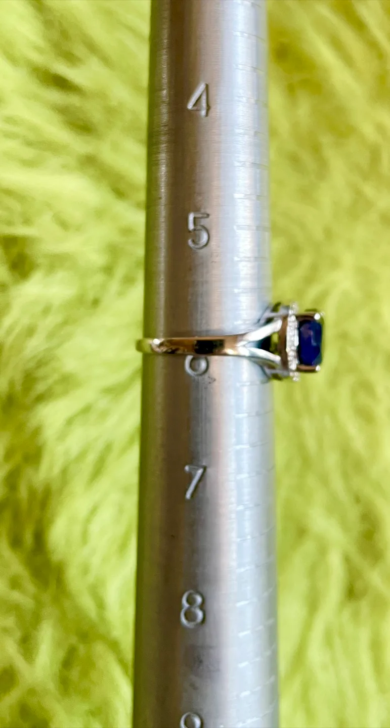 Blue Sapphire & White Diamond 💍 Ring (Jewelry) image indicator(5)