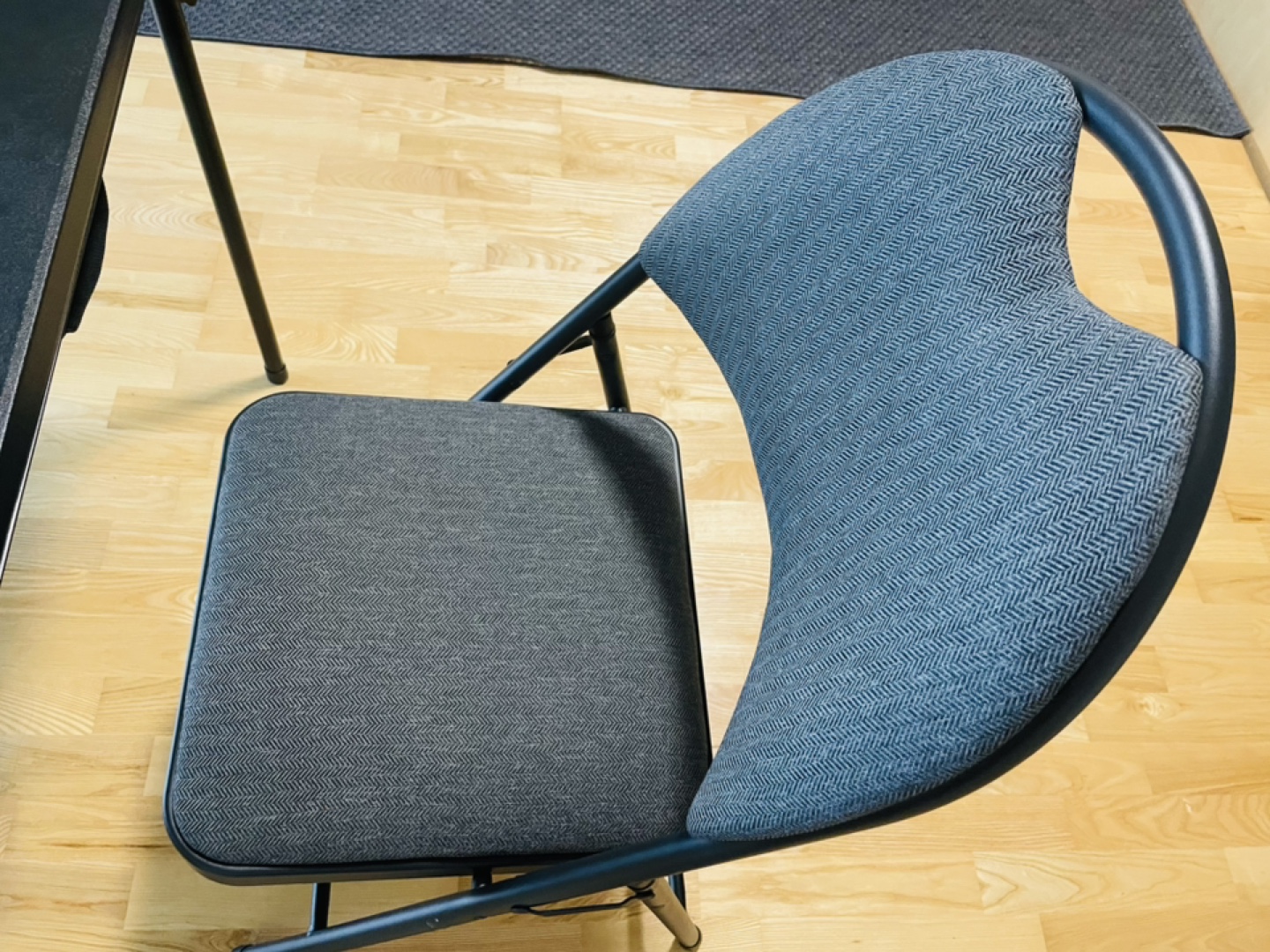 Folding table and chairs set - photo 2