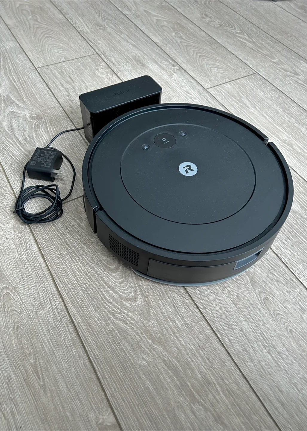 Robot Combo Vacuum & Mop Cleaner thumbnail
