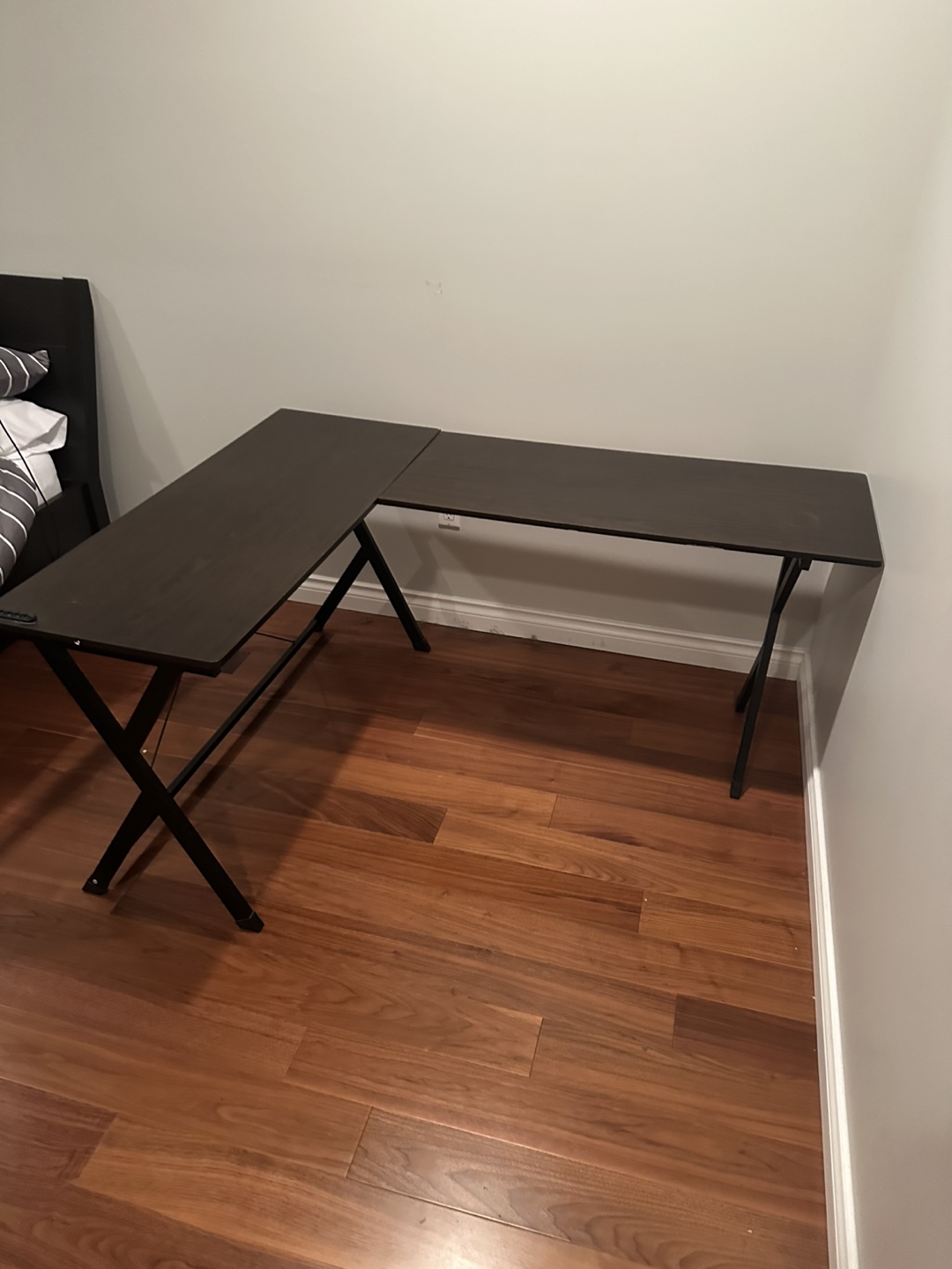 L-shaped computer desk - photo 3