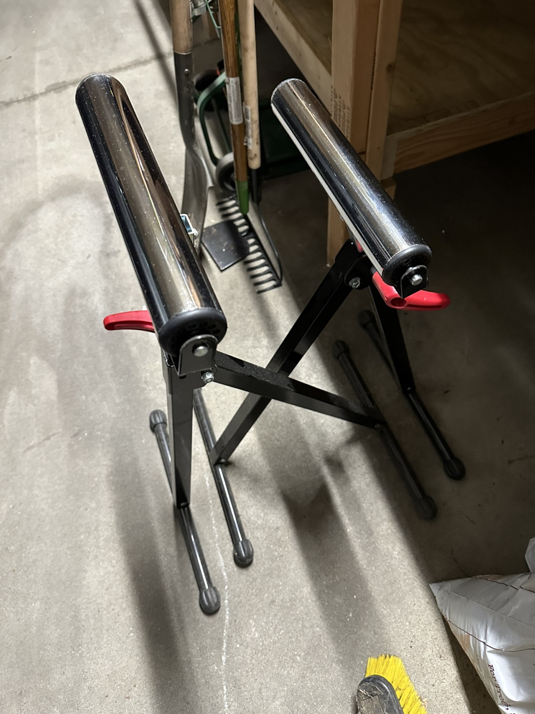 Adjustable Roller Stand - photo 2