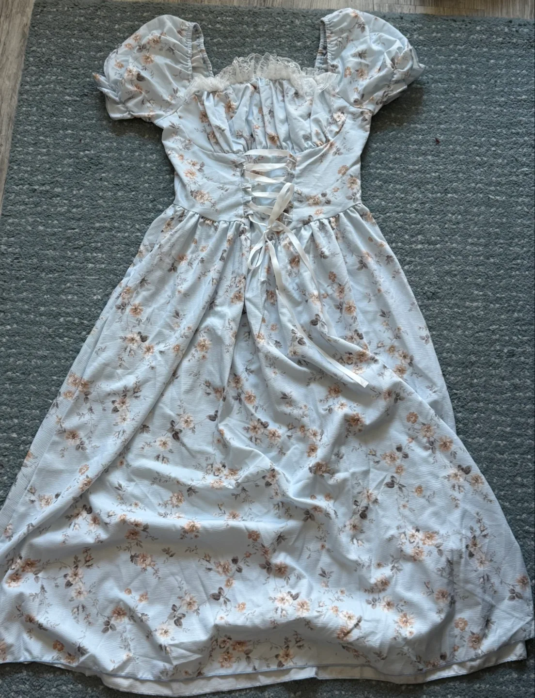 SHEIN Floral Dress with Lace Details thumbnail