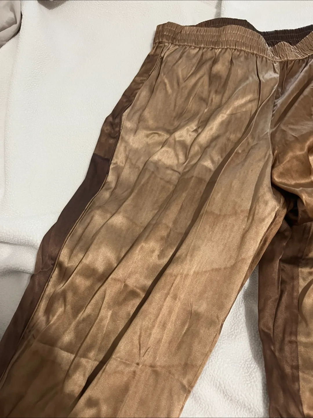 SKIMS Sleep Set image indicator(4)