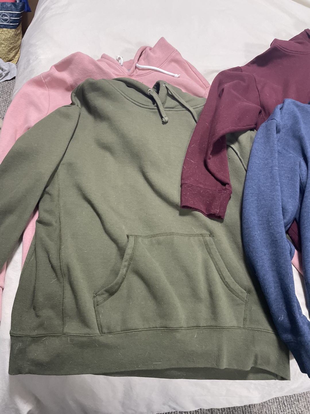 4 men’s hoodies size XXL