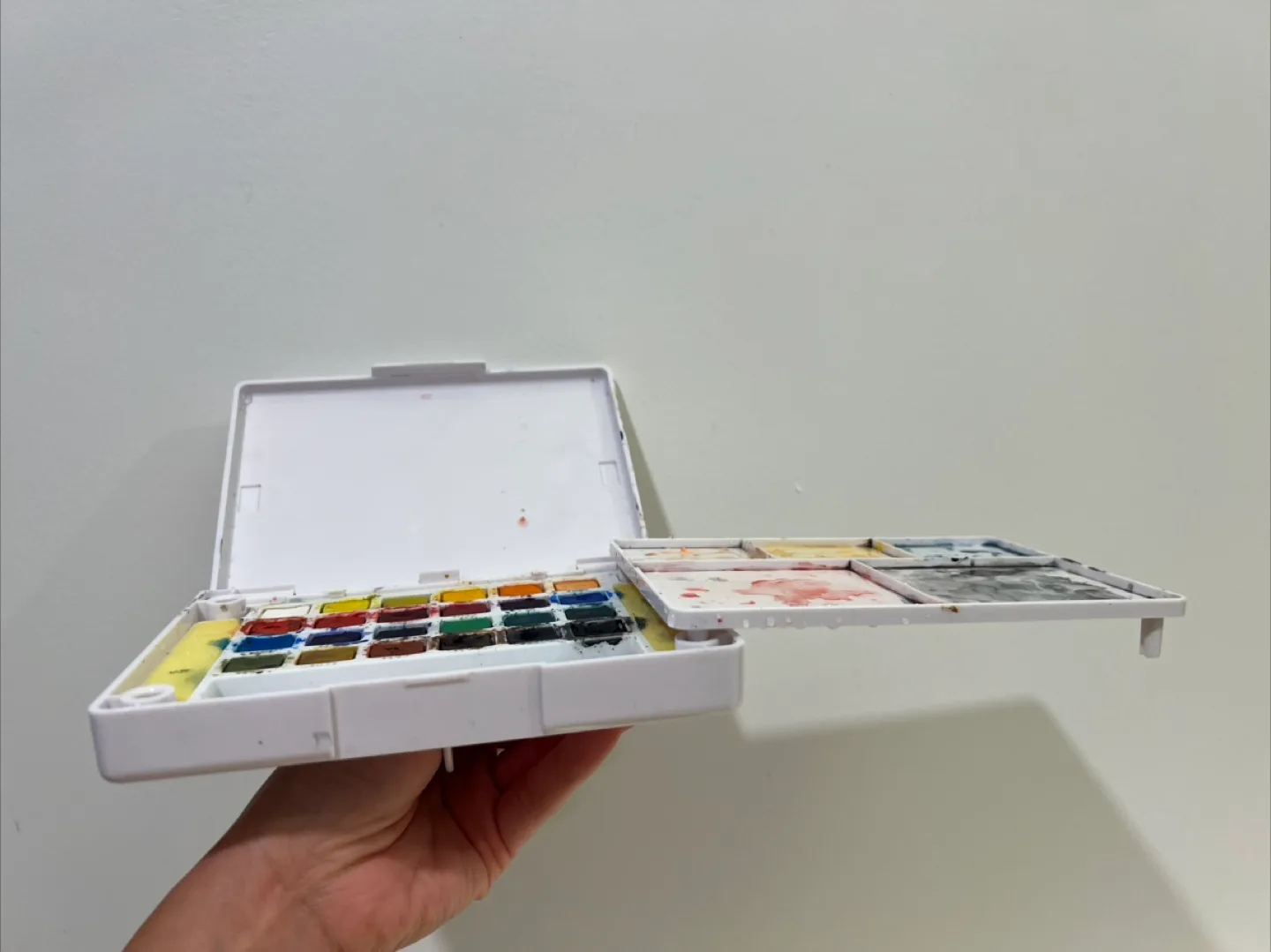 Sakura Petit Color Watercolor Paint Set thumbnail