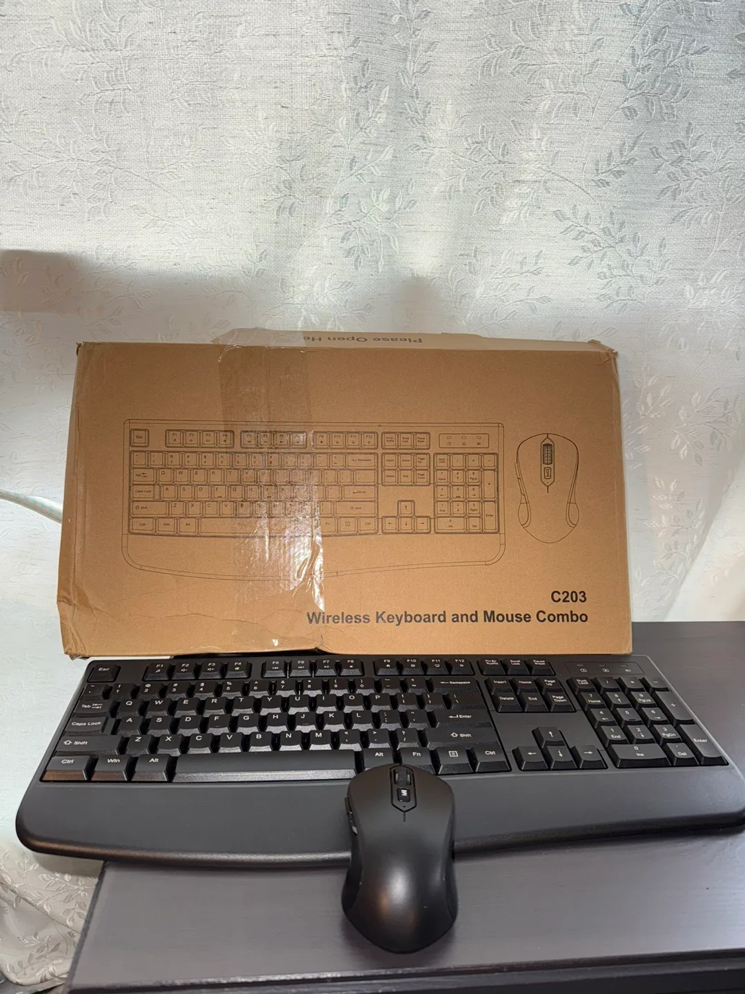 Wireless Keyboard and Mouse Combo thumbnail